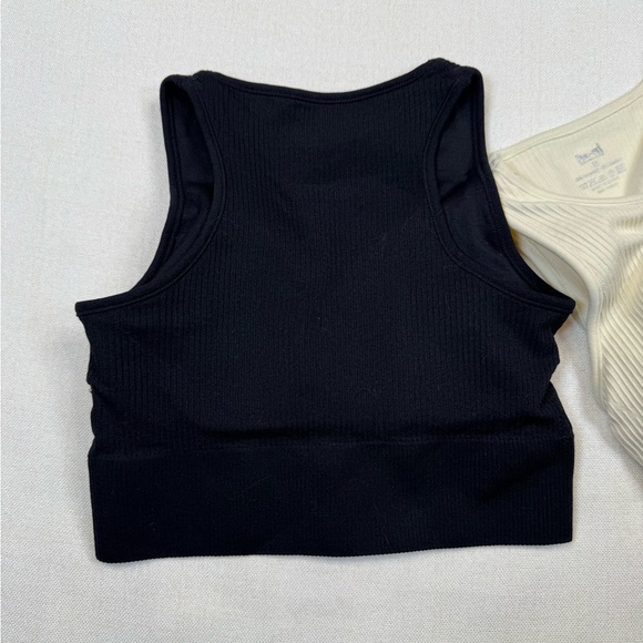 Pro-Fit Sports Bra Set Womens Size M 2-Pack Antique White & Black Seamless - Picture 3 of 6